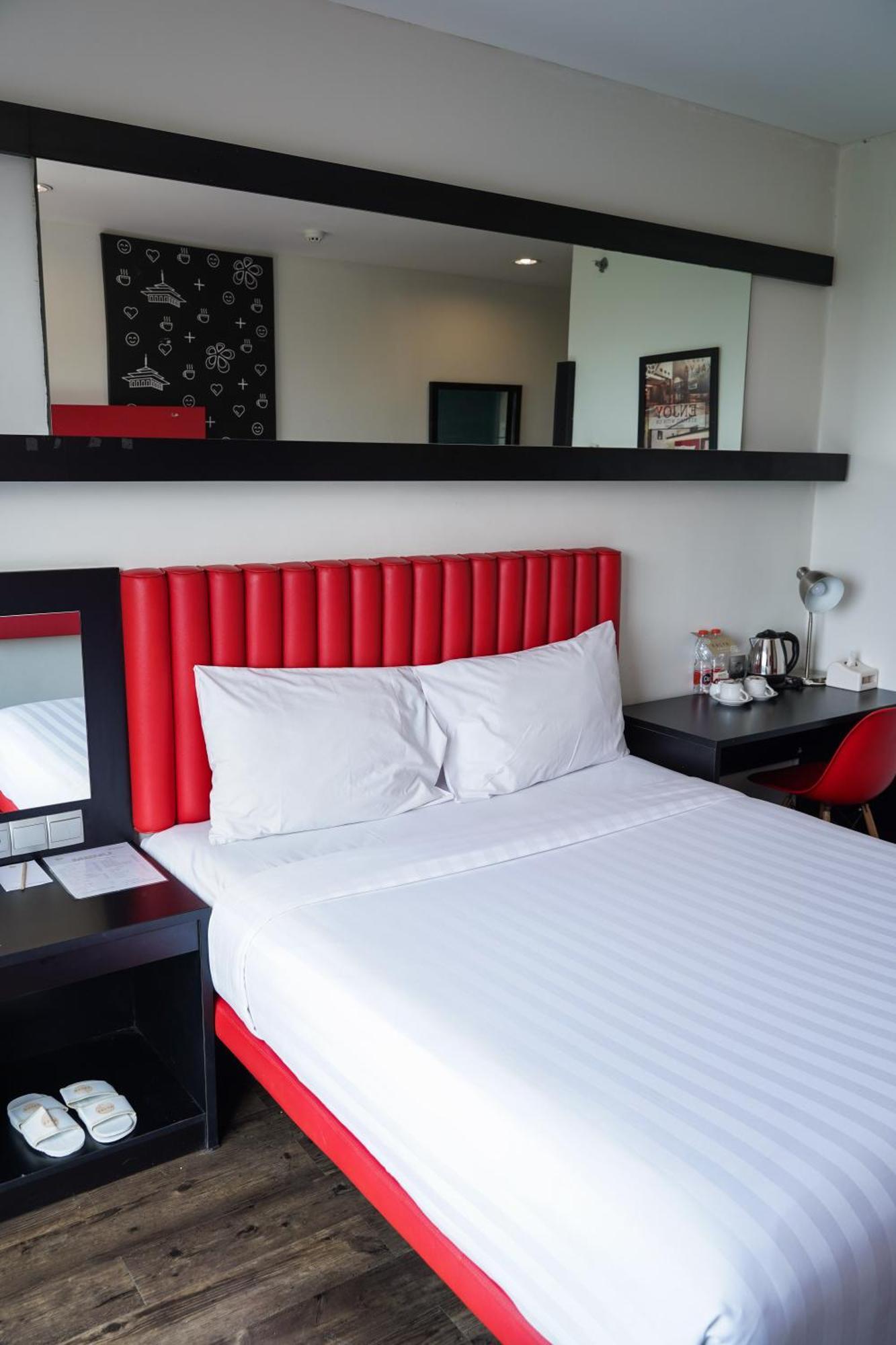 Kalya Hotel 3*
